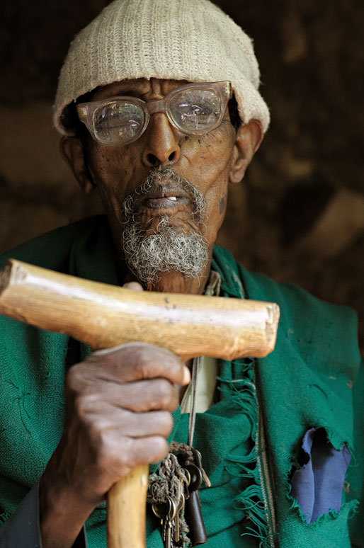 Vieux gardien d'un petit musée, Ethiopie