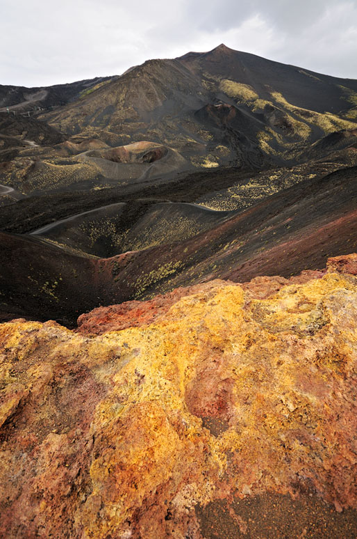 Cratères latéraux sur le Mont Etna en Sicile